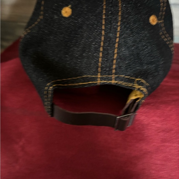 Cap with crystal - Picture 4 of 5